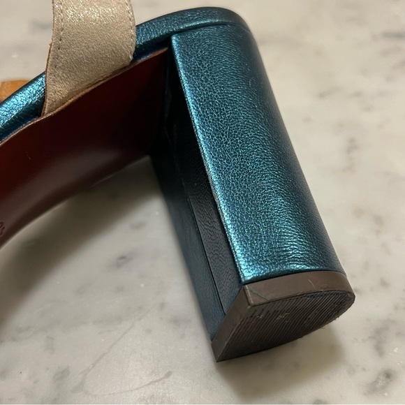 CHIE MIHARA metallic leather strapped sandals - Picture 10 of 13